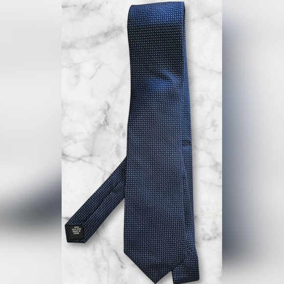 Michael Kors Silk Tie - Picture 1 of 3